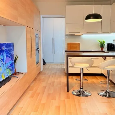 Feel Like At Old Town *